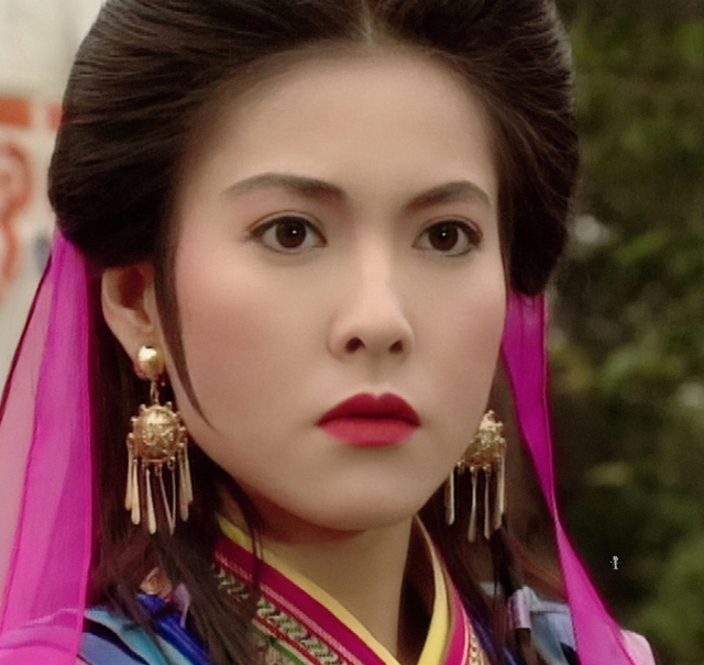 李婉华的璀璨情史，靠美貌征服3个男人，现嫁加拿大富商婚姻幸福