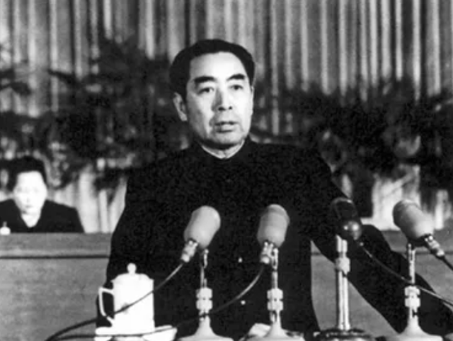 1954年我军误击英国“改装客机”，引发中美海南交火，如何解决？