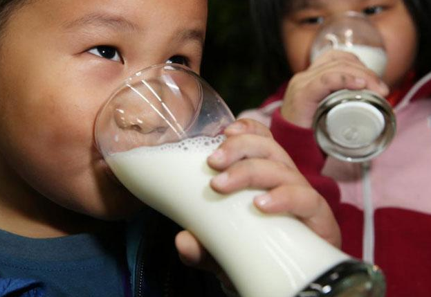 中国乳业背后“赢家”：外企抽走75%利润，伊利蒙牛都为其打工