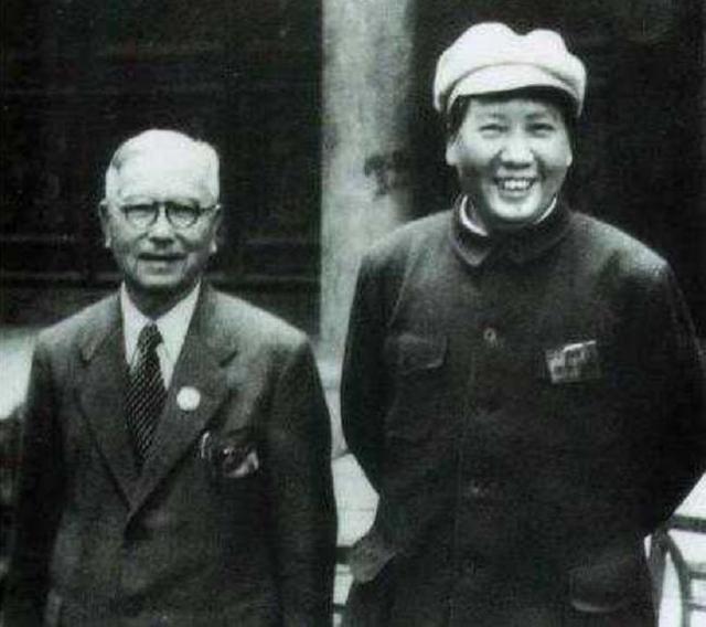 南洋赤子频北望，可是义贾陈嘉庚？