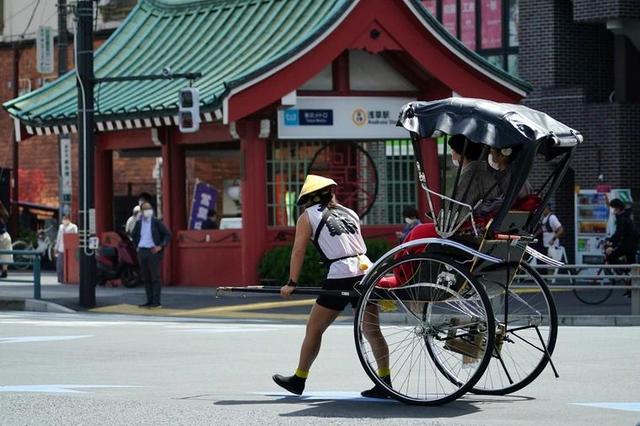 日本旅行团实验刚上路就有人染疫！全团中止行程