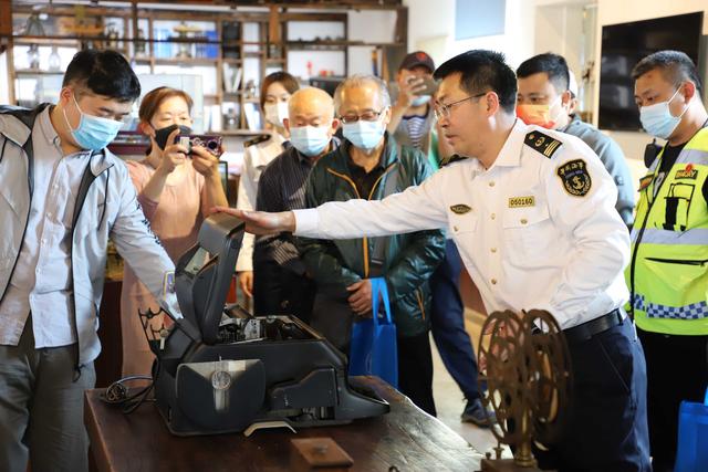 感受1870年的有线电报机！青岛举办百年海上通信历史展