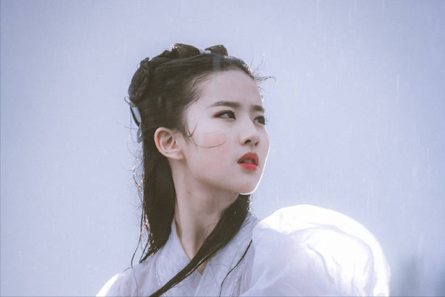 庸脂俗粉别硬演“小龙女”，这7位女星演的小龙女，才叫超尘脱俗