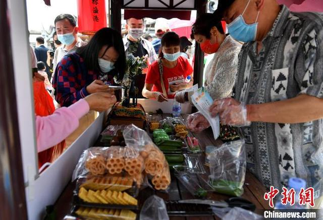 福建省华侨美食风情文化节在榕启动 南洋味勾连思亲之情