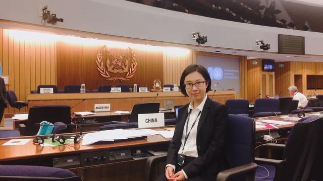 五四新青年，为奋斗的你鼓掌