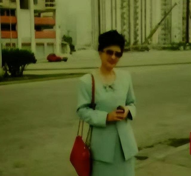 2012年，47岁富婆出108万，寻找3个孩子生父，结局如何