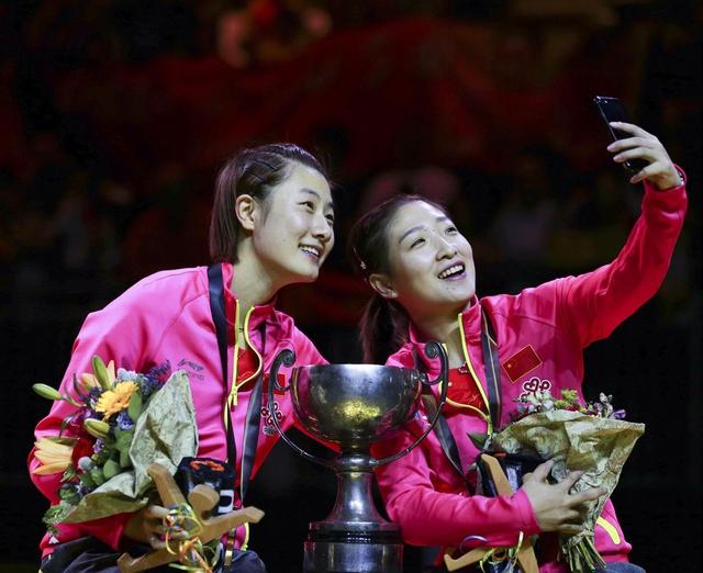 击碎刘诗雯丁宁冠军梦！女乒“叛徒”夺冠后高呼：自豪成新加坡人