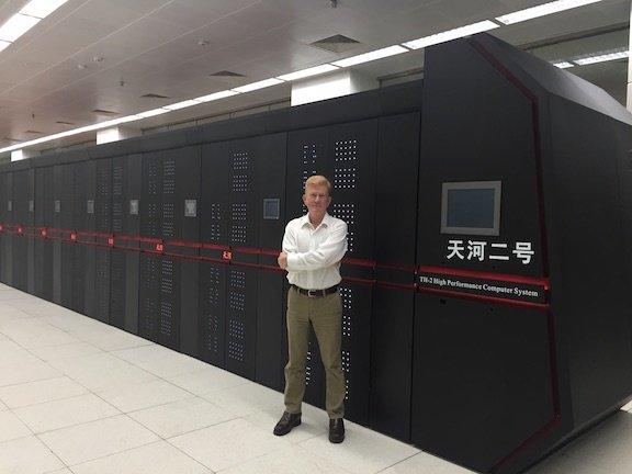 美国能用它的200 petaflops峰会在超级计算机竞赛中超过中国吗？