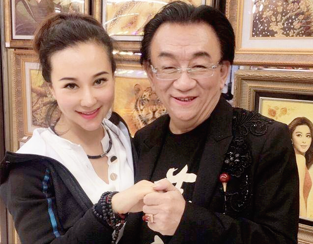 卖假酒、收女徒弟、灵堂卖片，这5位老戏骨晚节不保，名誉尽毁