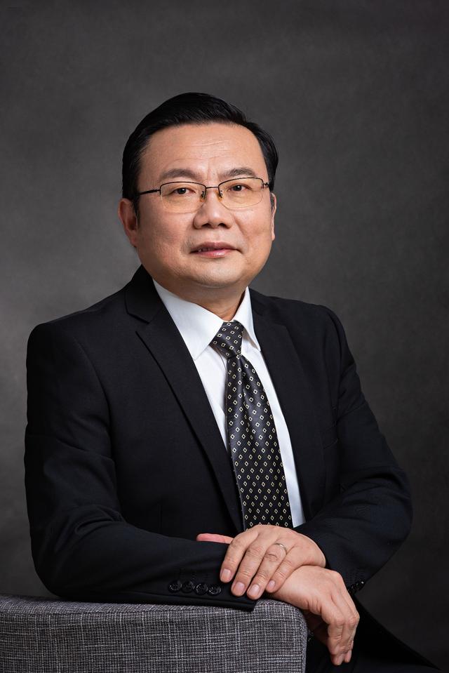 面向集成电路产业培养高质量人才，缪向水：引进人才不但要“扶上马”，还要“送一程”