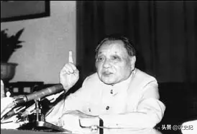 1978年日本记者问邓小平，钓鱼岛属于哪国，邓小平作何回应？