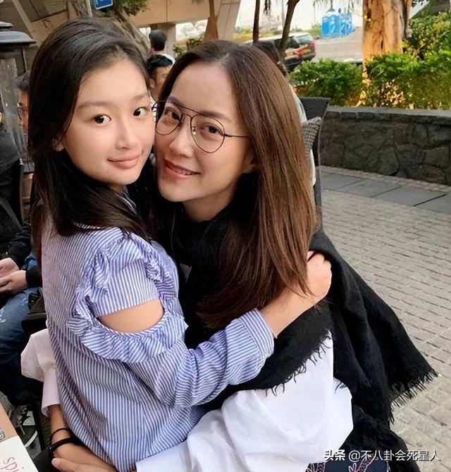 娱乐圈6位“去父留子”女星，未婚先孕、孩子没爹，过得很有勇气