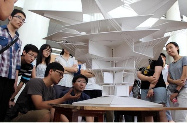 建城筑景 共铸未来——广州大学建筑与城市规划学院