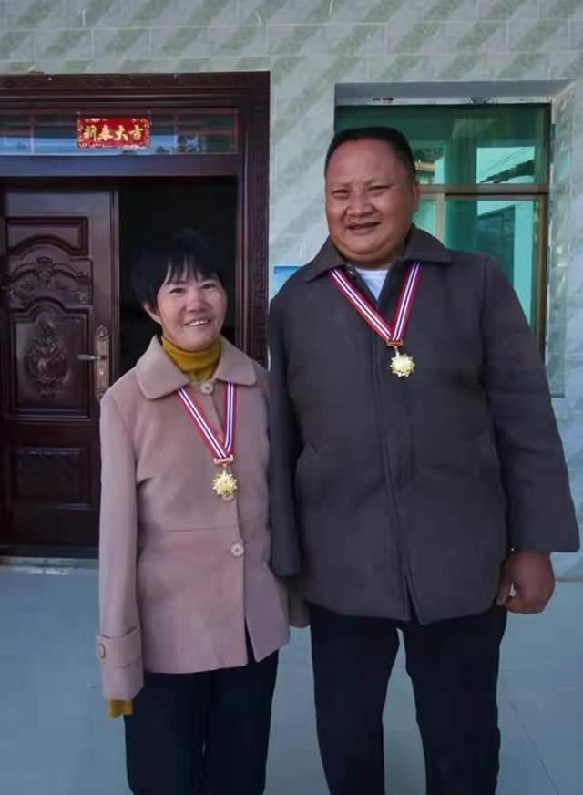 29年前，一对残疾人结为夫妻，生一儿一女，凭啥成感动中国人物