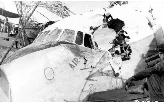 1955年，周总理座机坠毁，远在台湾的蒋介石听闻后说了一番话