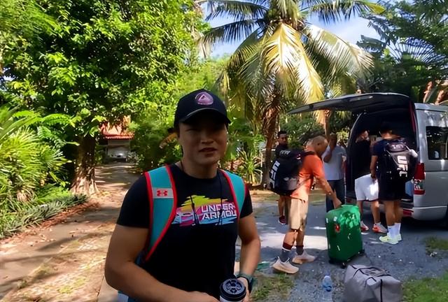 张伟丽新加坡将二战乔安娜，曾差点让对方毁容，高呼：我来自中国