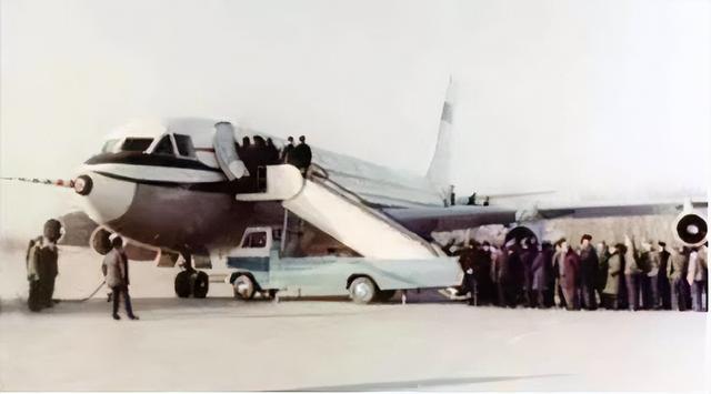 1955年，周总理座机坠毁，远在台湾的蒋介石听闻后说了一番话