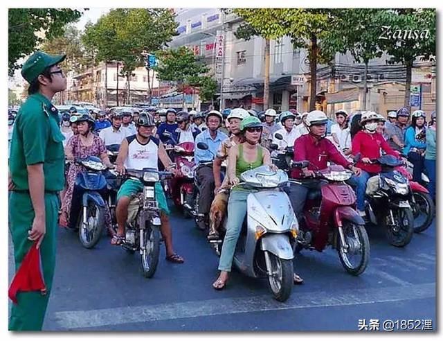 随船去旅游世界——越南胡志明港，一个盛产热带水果和美女的地方