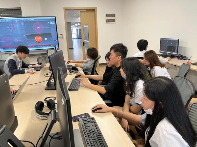 东西交融话美育 跨界多元育全人——广东省第三届美育论坛暨SISA校园开放日举行