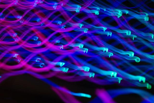 光学量子计算机有了新进展，新技术可操纵光