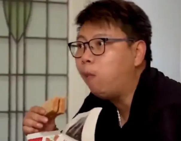 不会英语非要移民英国的香港夫妻，住了几个月之后直接傻眼了