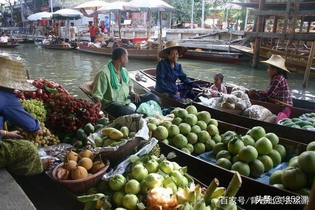 随船去旅游世界——越南胡志明港，一个盛产热带水果和美女的地方