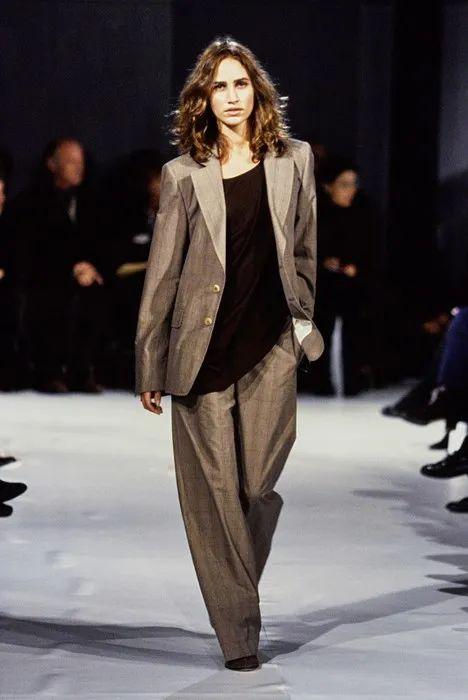 Ann Demeulemeester 她似归来，却已前行