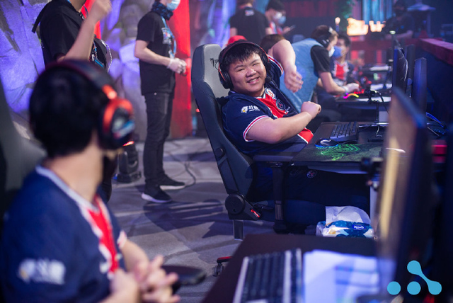 LGD.XinQ，奔向TI11