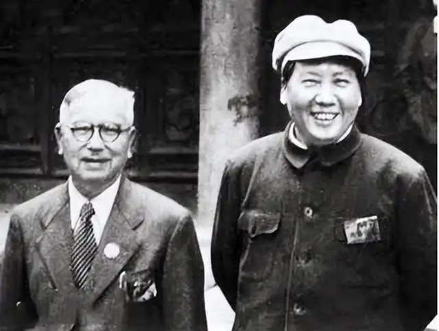 1940年华侨陈嘉庚回国，毛泽东两菜一汤招待，不久他捐来大批物资