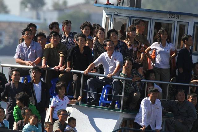 朝鲜人每月到手400元人民币，还是死工资，为啥幸福感却很高？