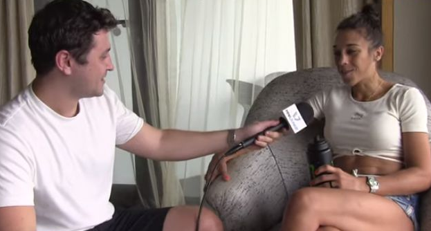 恭喜张伟丽！UFC275出征新加坡，乔安娜做白日梦