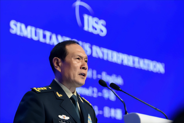 跟三年前相比，中国防长在台湾问题上的表述发生一个变化