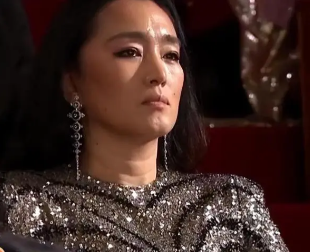 当众不给李安面子，演戏时狂“扇”章子怡7个巴掌，巩俐有何底气