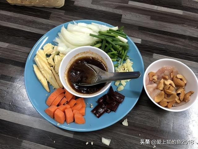 泰国菜又辣又麻，吃完你绝对受不了，只有当地配制的饮料能解辣