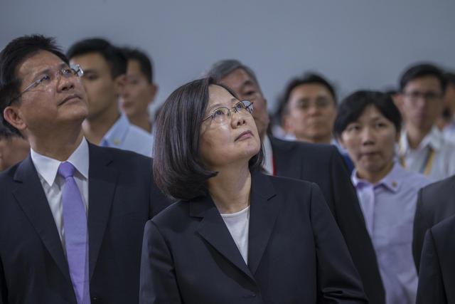 台当局从四个方向“反攻”，国台办严正警告，2天后“台独”改口