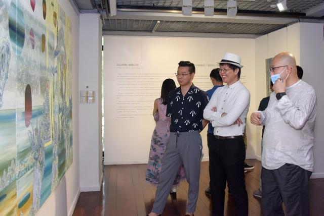 融汇中西艺术，海归派艺术家胡婧璇深圳展出“物・谧”