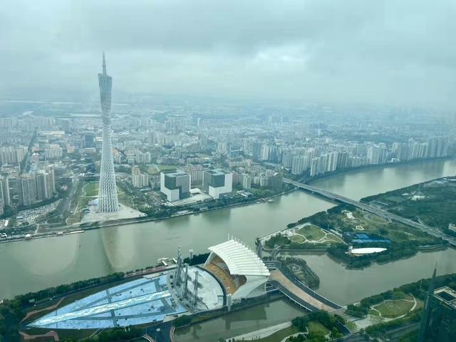 广州告别香港示范作用，何不双城合璧？