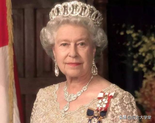 2021年，北美洲小国退出英联邦王国，英女王“被免职”了