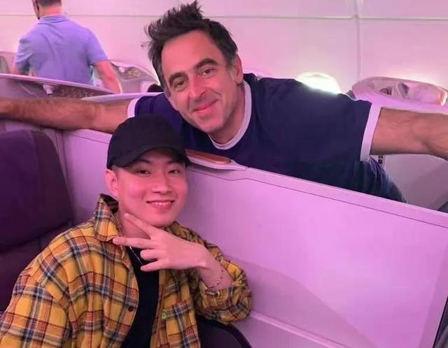 斯诺克新赛季揭幕战冠军联赛中国火箭赵心童三连胜