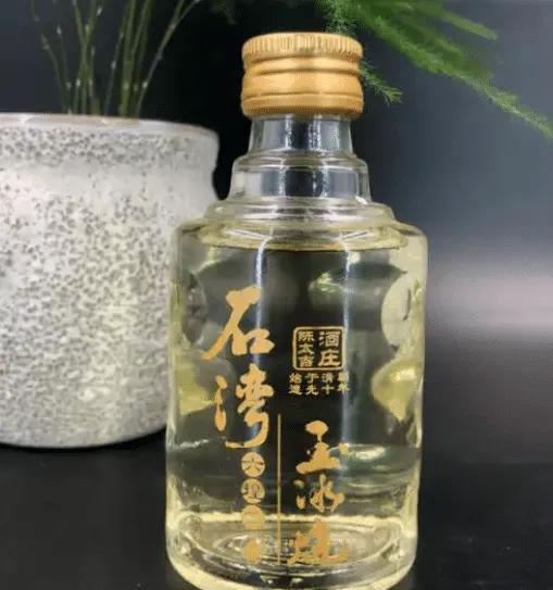 广东人用猪肉酿的酒，喝了差点把命留在白云的机场上