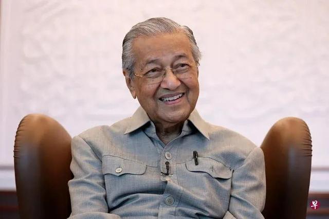 马来西亚前总理马哈蒂尔称柔佛应索回新加坡主权，新媒：语出惊人