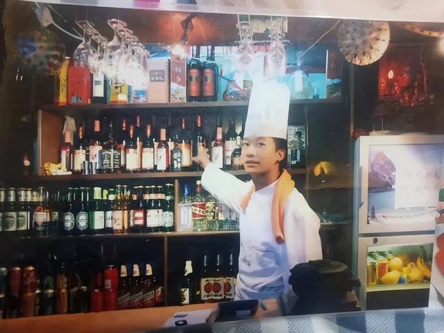 丽江忠义市场这个网红卖菜小哥，曾差点成北京奥运会开幕式演员…