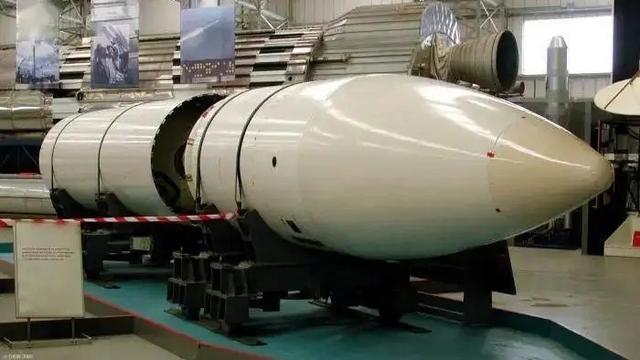 2006年英国公布绝密资料：61年前，英国曾准备对中国使用核武器