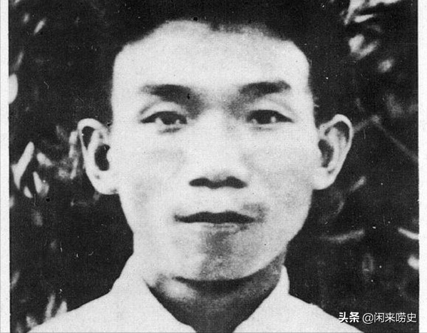 1942年，郁达夫避难苏门答腊，改姓名，开酒厂，被迫给日军当翻译