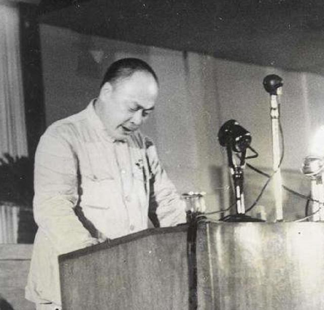 1965年，陈毅在国际上发言险酿大祸，周总理大怒：谁给你的权利？