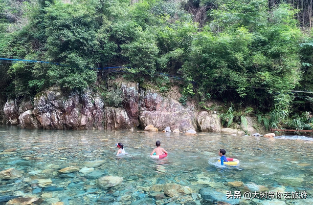 广东台山隐藏一山水度假秘境，溯溪穿越+碧水天堂，网友：白菜价