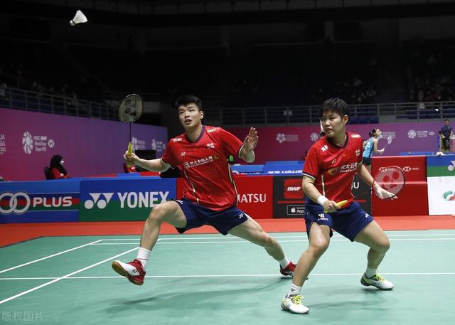 7月17日新加坡羽毛球公开赛混双决赛：王懿律/黄东萍出战
