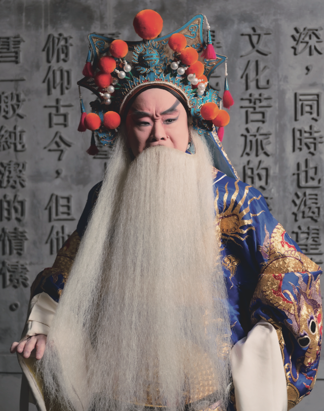北京南城胡同藏着一家京剧团，境况如何？