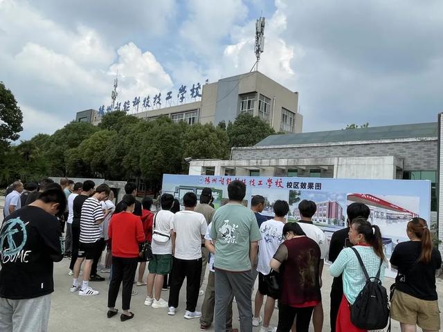 职业教育“直通车”火了！这些上市公司跨界“执教”，打通学校人才培养与企业需求“最后一公里”
