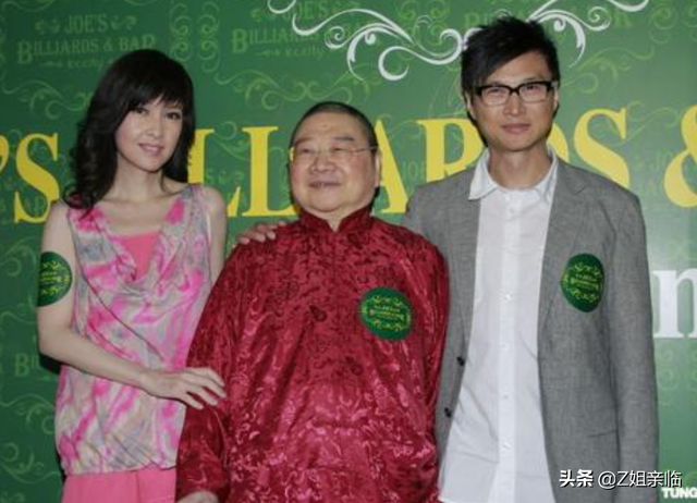 看起来平平无奇的倪匡，背后却隐藏着最顶级的港圈资源